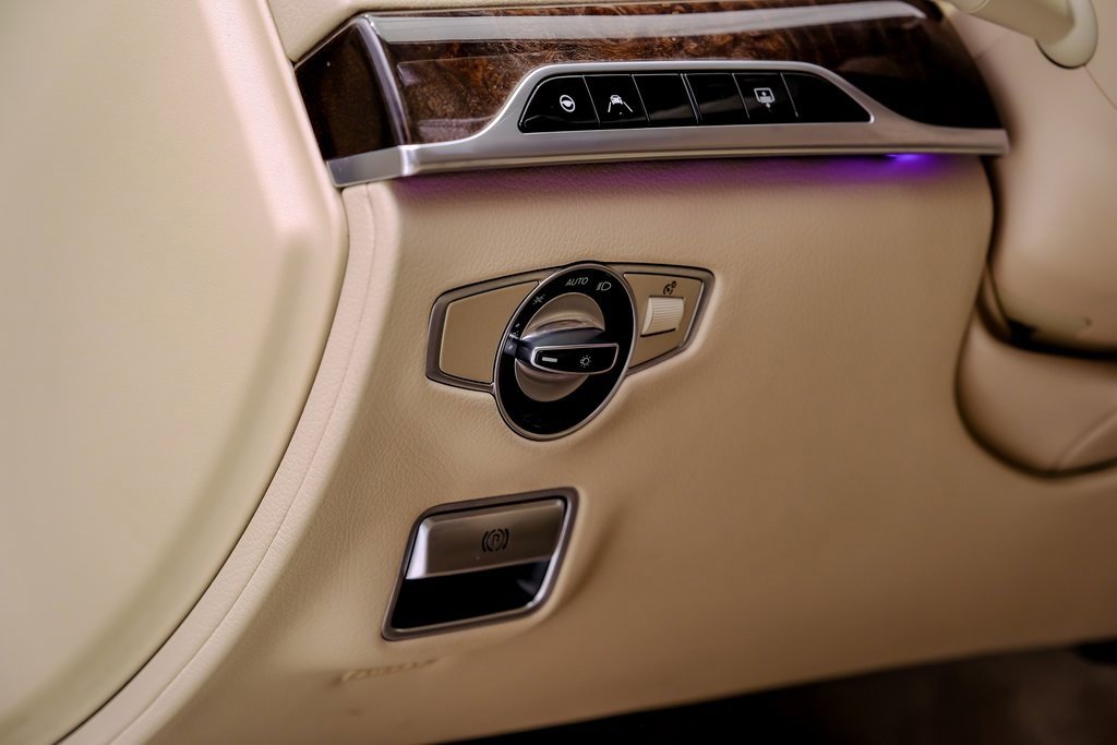 Used 2019 Mercedes-Benz S 560 4MATIC Sedan image 32