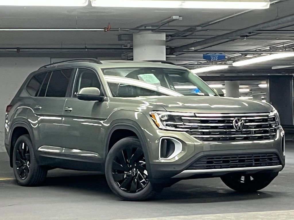 New 2026 Volkswagen Atlas SE image 2