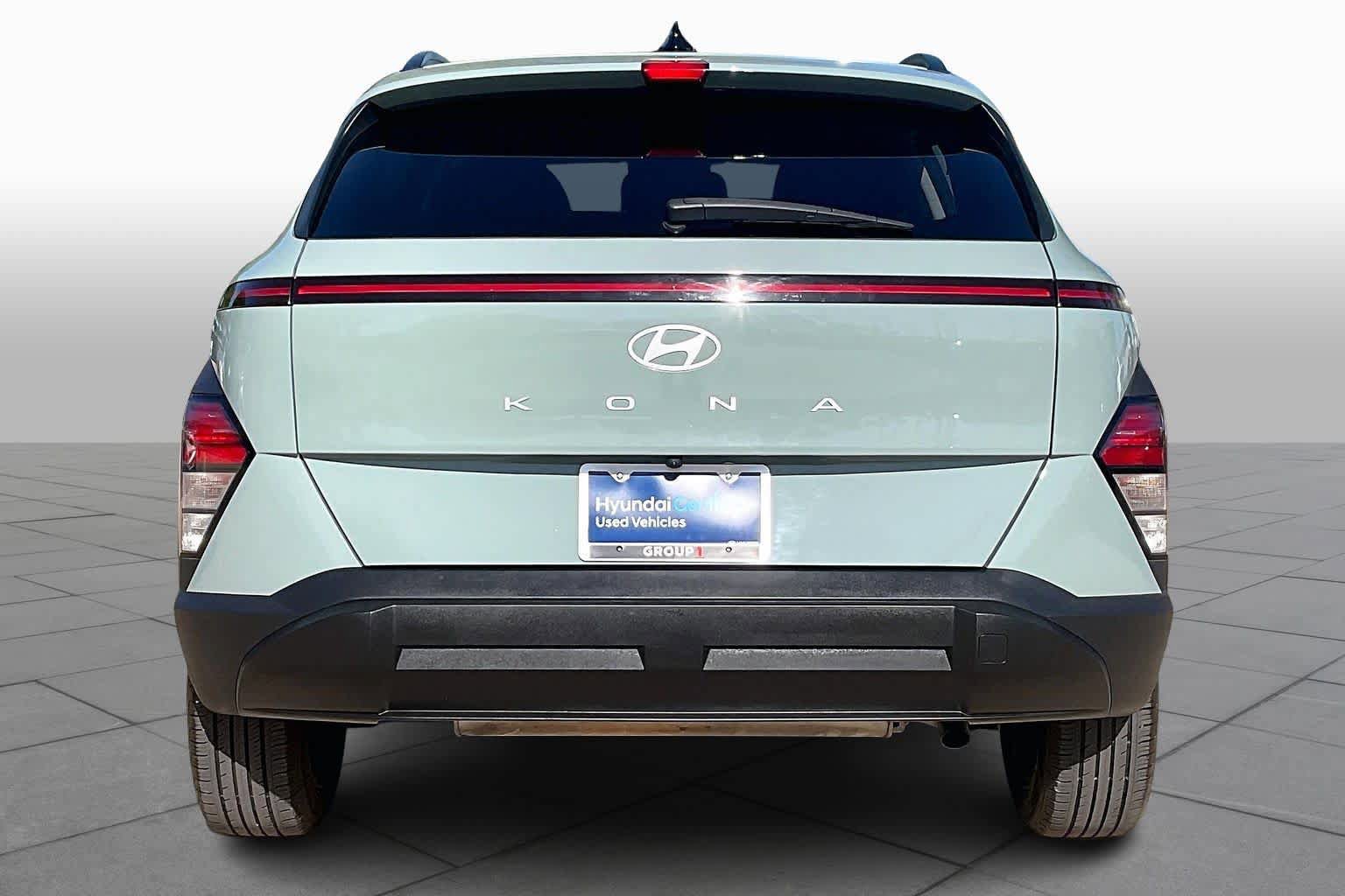 Certified 2025 Hyundai Kona SEL image 5