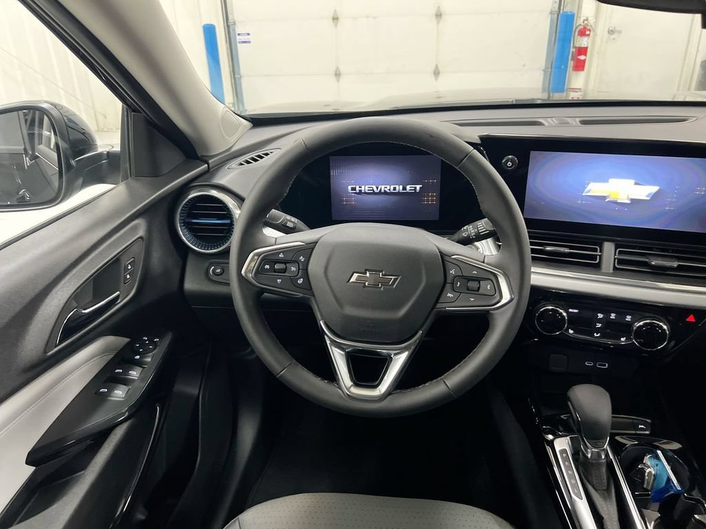 New 2026 Chevrolet Trax LT w/ Driver Confidence Package FWD image 11