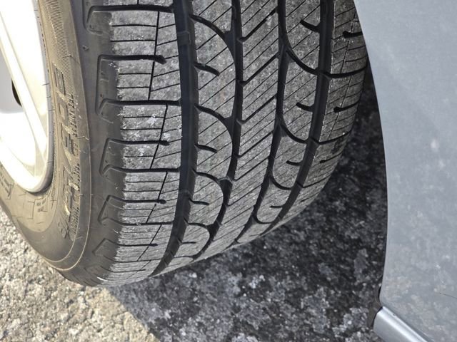 Used 2017 Chevrolet Cruze LT w/ Convenience Package image 9