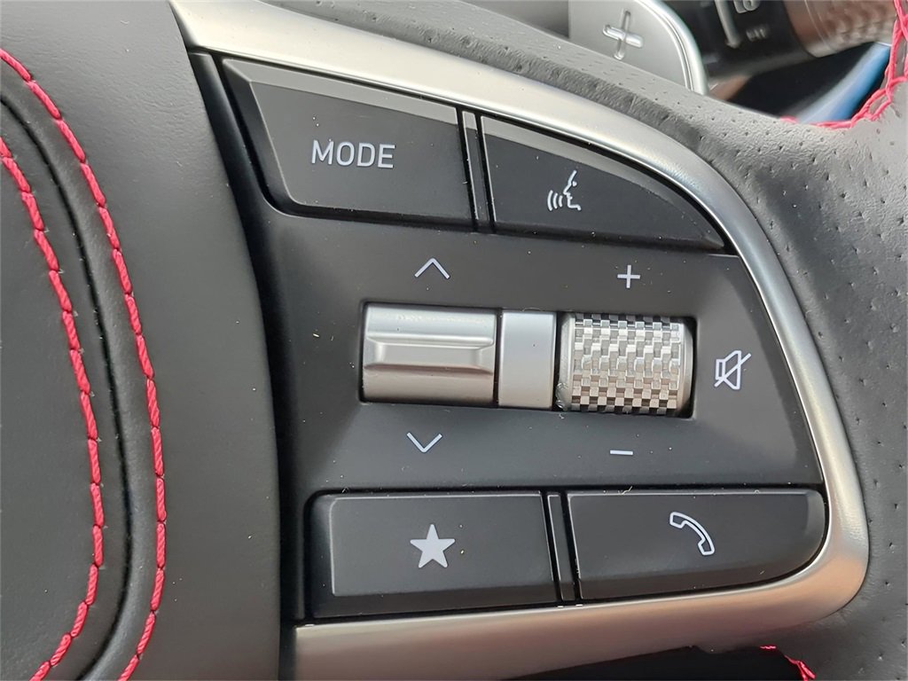 Used 2024 Genesis G70 3.3T Advanced w/ Sport Prestige Package image 25