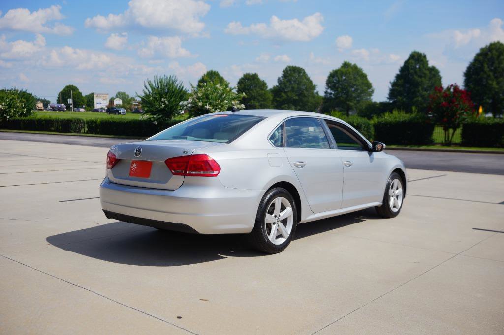 Used 2012 Volkswagen Passat 2.5 SE image 5