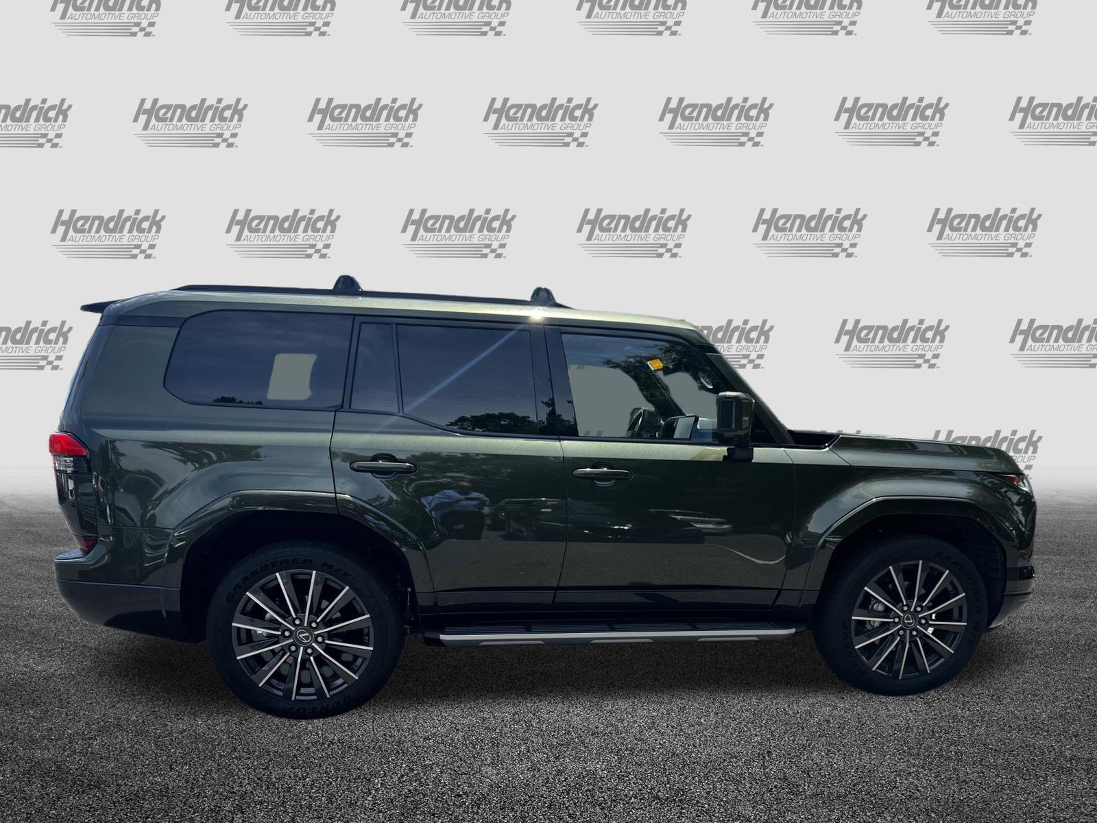 Certified 2025 Lexus GX 550 w/ Accessory Package (2T) AWD/4WD image 10