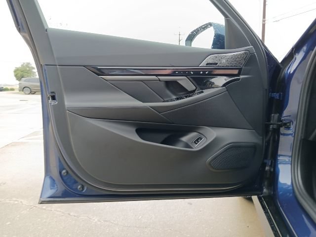 New 2026 BMW 530i w/ M Sport Package RWD image 21