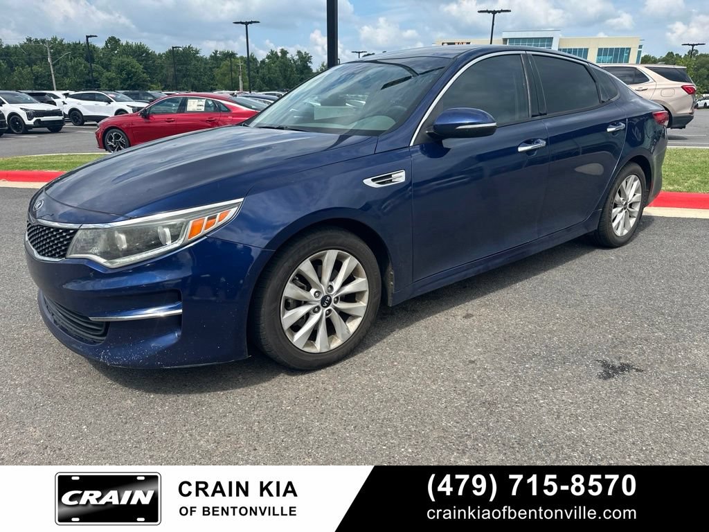 Used 2017 Kia Optima EX FWD image 2