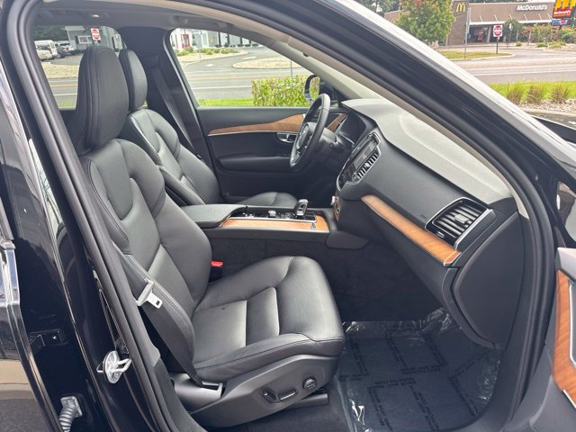 Used 2024 Volvo XC90 B6 Plus w/ Protection Package Premier AWD/4WD image 15