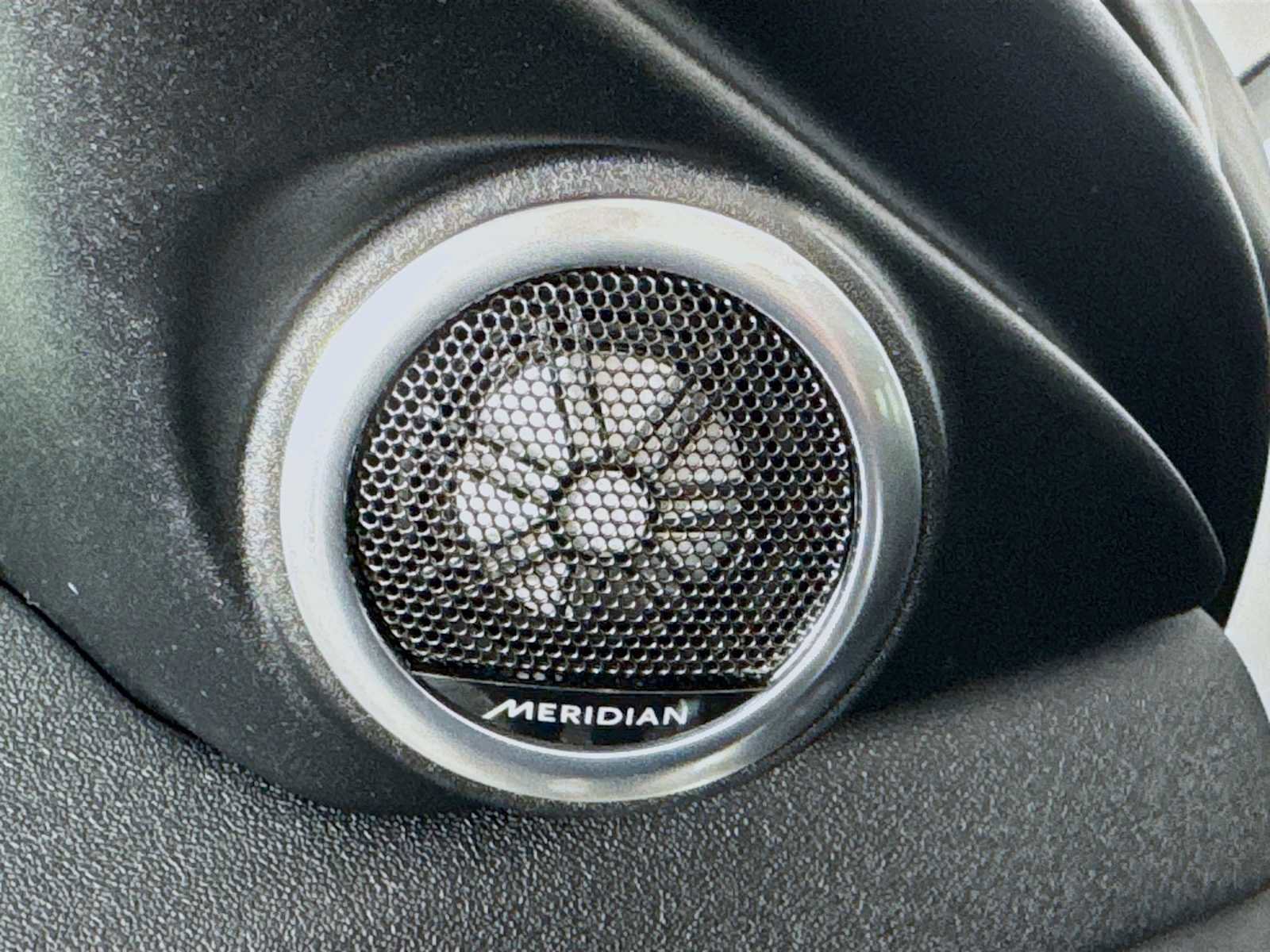 Used 2025 Land Rover Range Rover Evoque S image 20