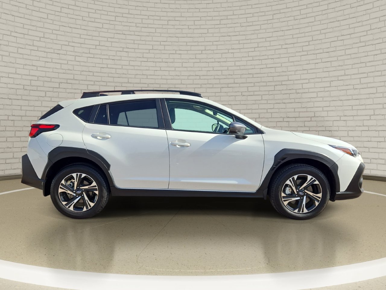 Used 2024 Subaru Crosstrek 2.0i Premium w/ Crosstrek Mirror Package AWD/4WD image 5
