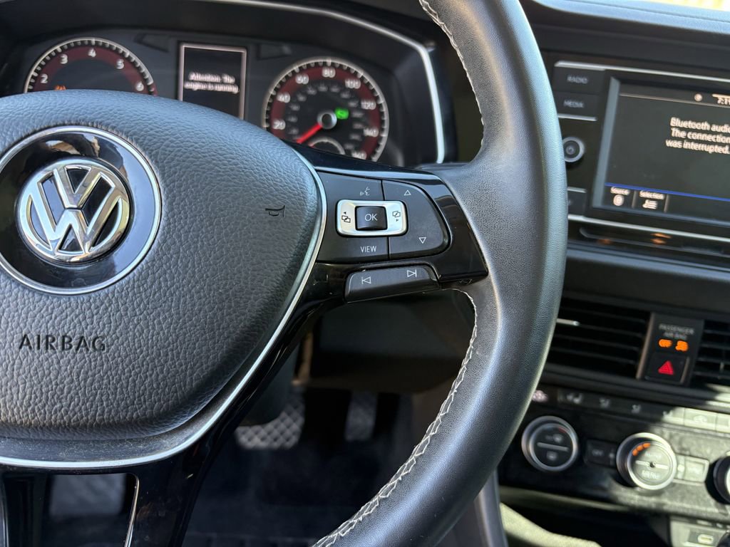 Used 2021 Volkswagen Jetta SE w/ SE Cold Weather Package image 17