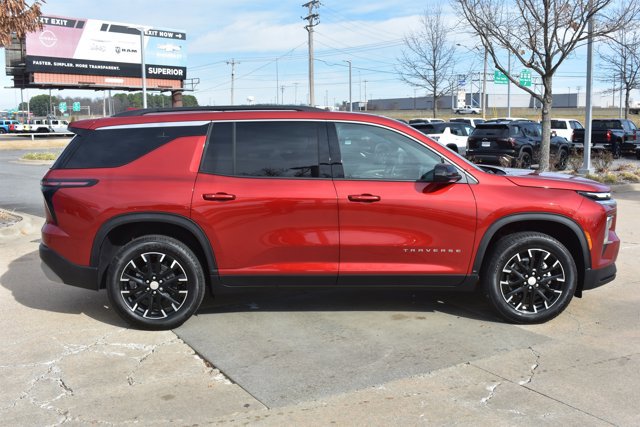 New 2026 Chevrolet Traverse LT w/ Sun and Wheel Package image 4