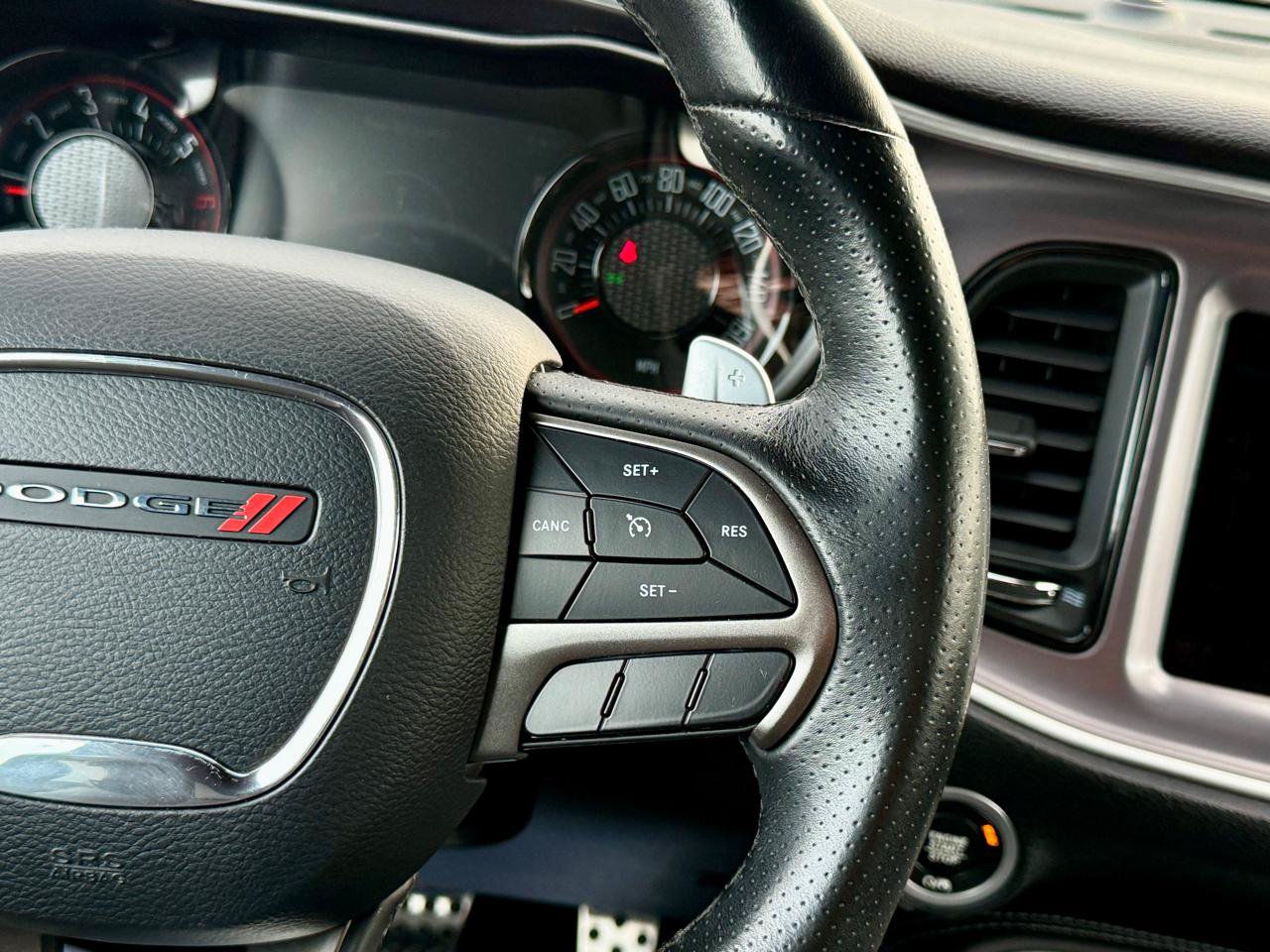 Used 2019 Dodge Challenger R/T RWD image 29