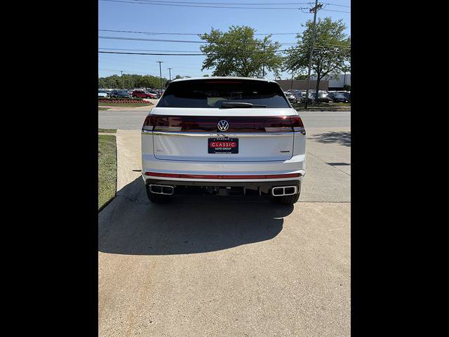 New 2026 Volkswagen Atlas Cross Sport SEL Premium R-Line AWD/4WD image 4