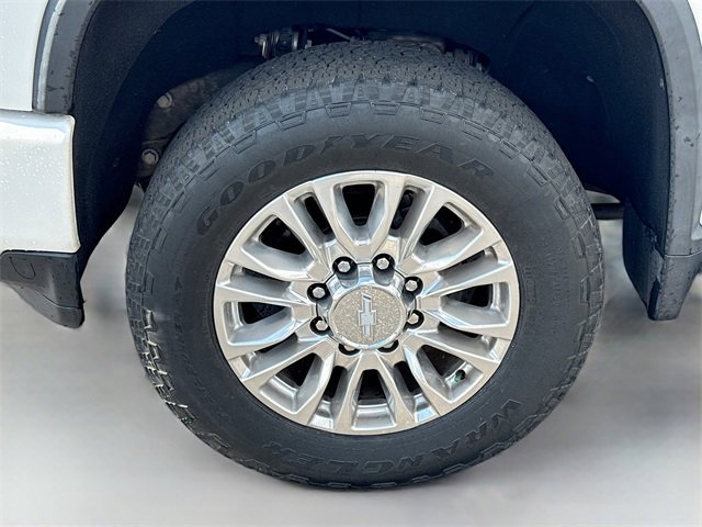 Used 2020 Chevrolet Silverado 2500 High Country image 34