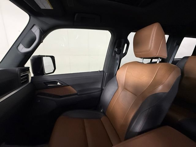 Used 2024 Lexus GX 550 w/ Accessory Package (2T) AWD/4WD image 20