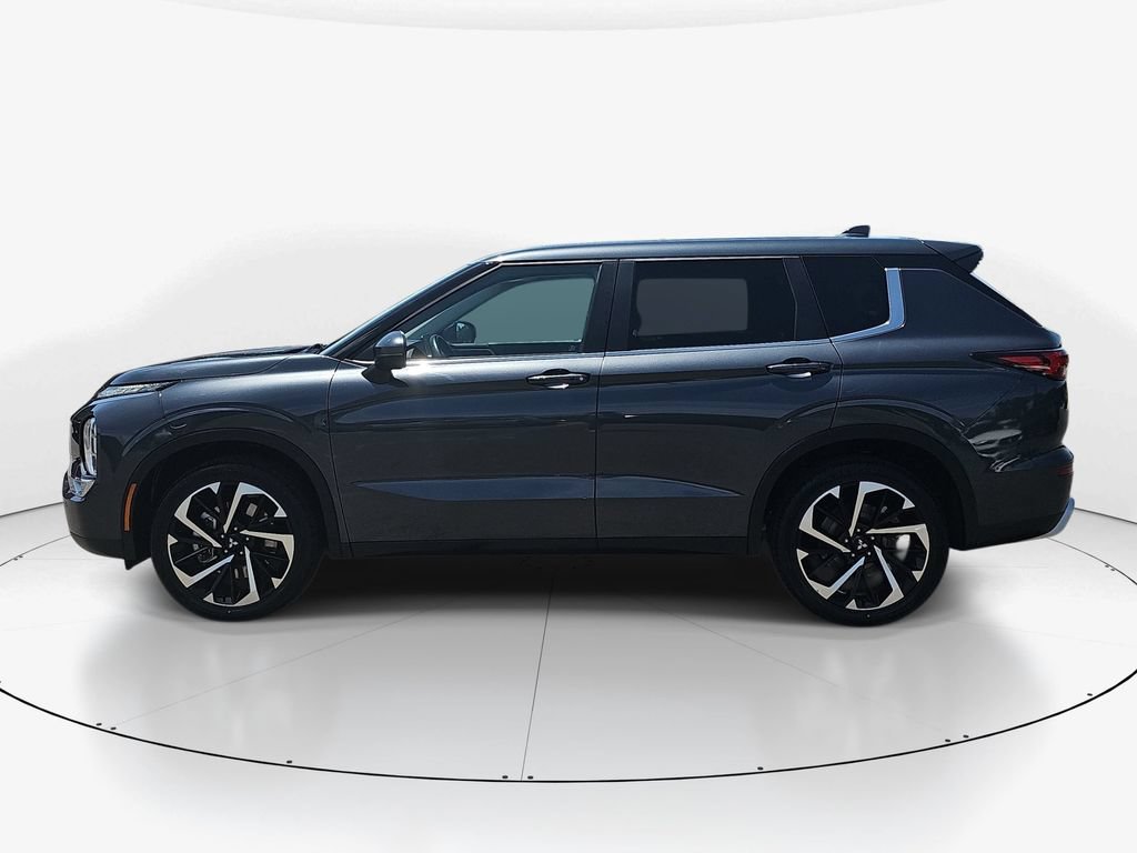 Used 2024 Mitsubishi Outlander SE FWD image 10