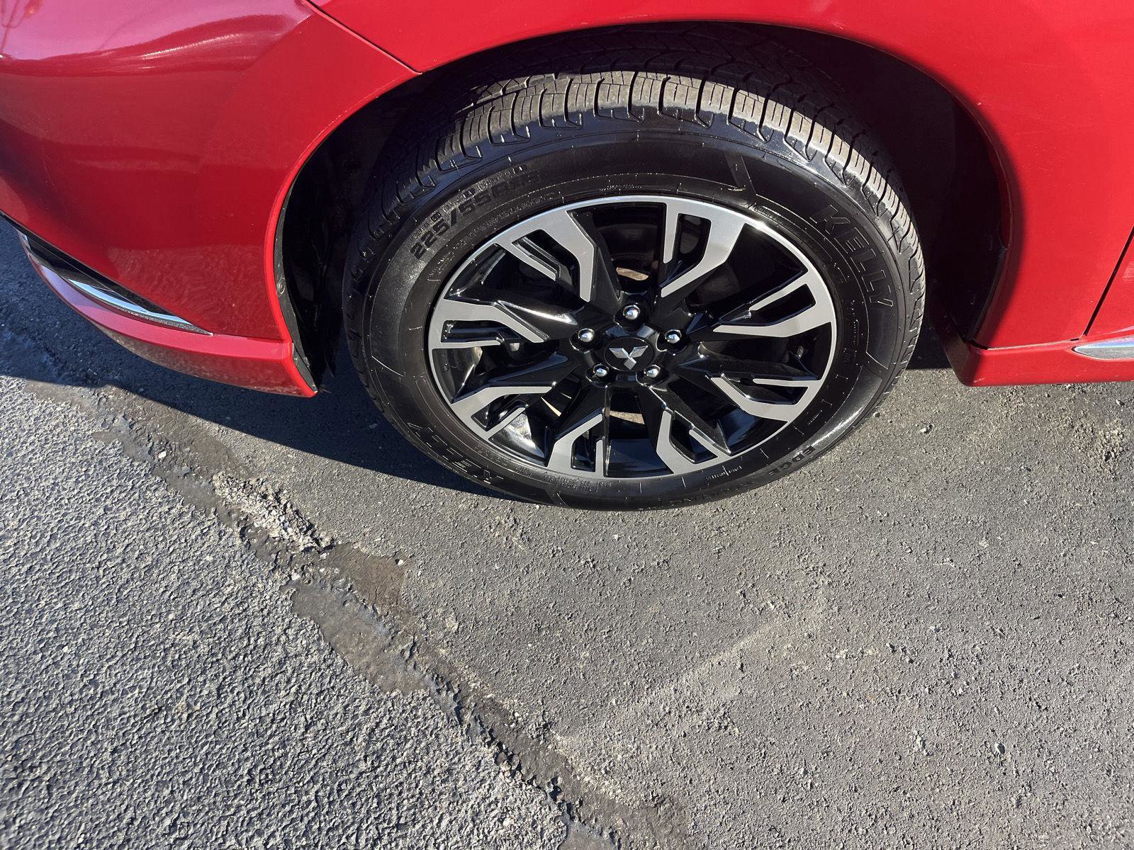 Used 2018 Mitsubishi Outlander GT AWD/4WD image 35