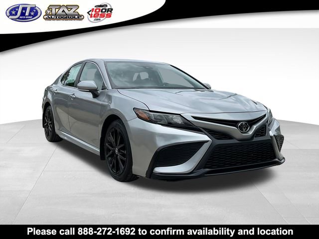 Used 2022 Toyota Camry SE image 1
