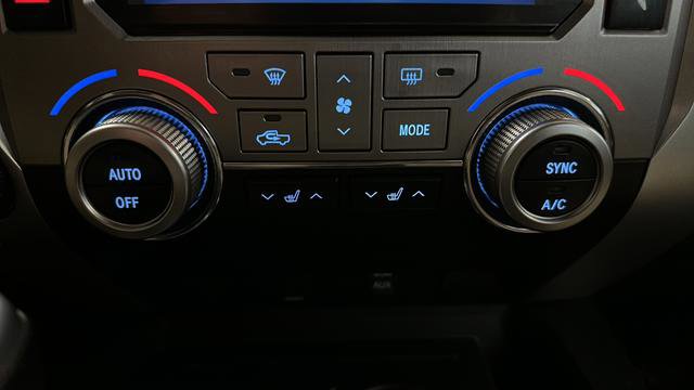 Used 2018 Toyota Tundra Limited w/ Limited Premium Package AWD/4WD image 18