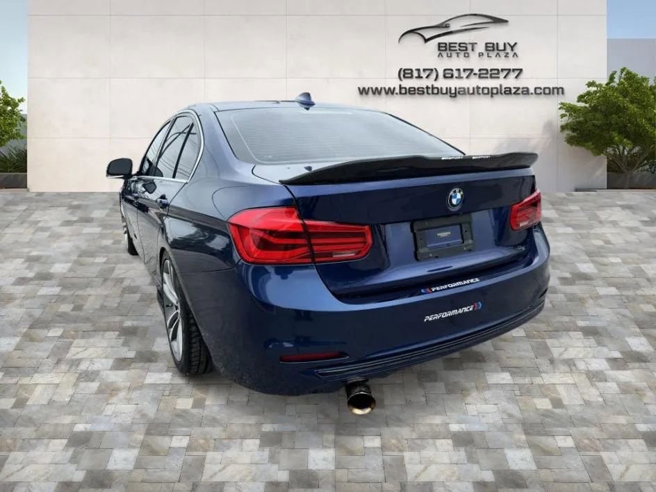 Used 2018 BMW 330i Sedan w/ Convenience Package RWD image 4