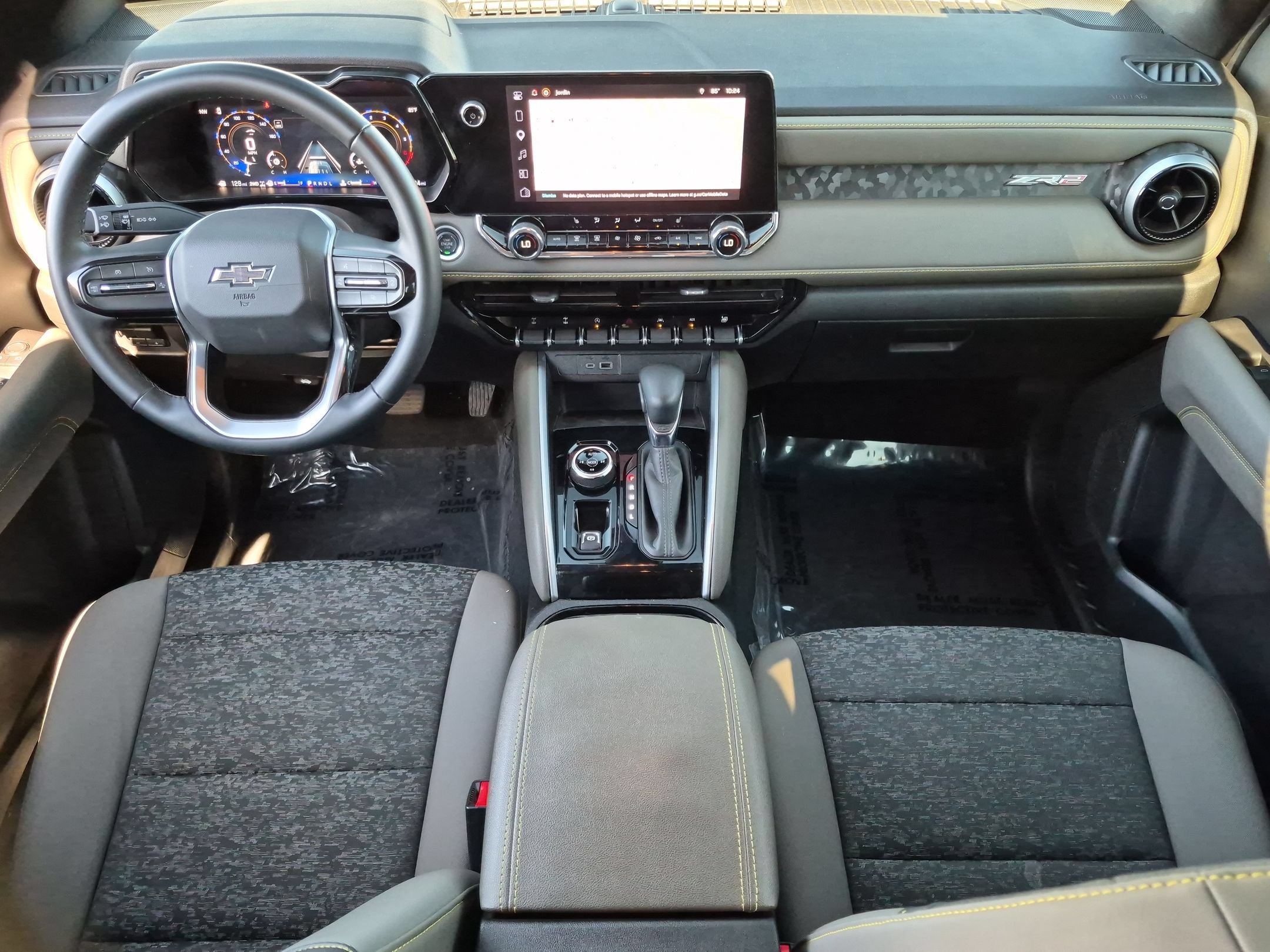 Used 2024 Chevrolet Colorado ZR2 w/ Technology Package AWD/4WD image 21