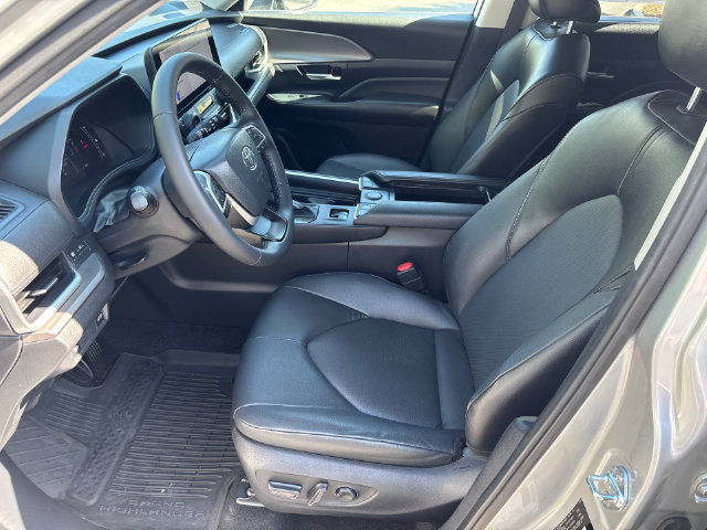 Certified 2025 Toyota Grand Highlander AWD Hybrid image 27