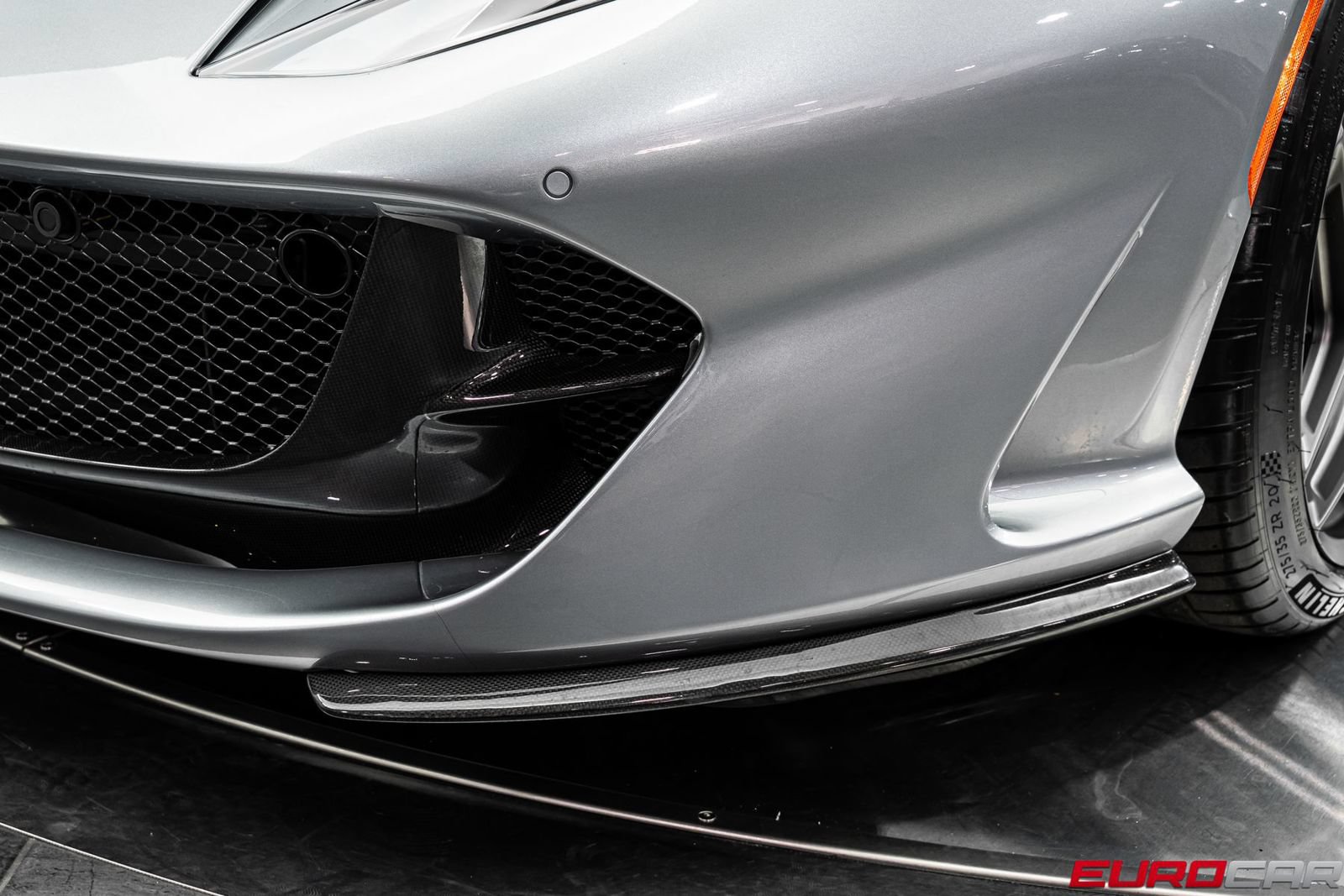 Used 2020 Ferrari 812 Superfast RWD image 13