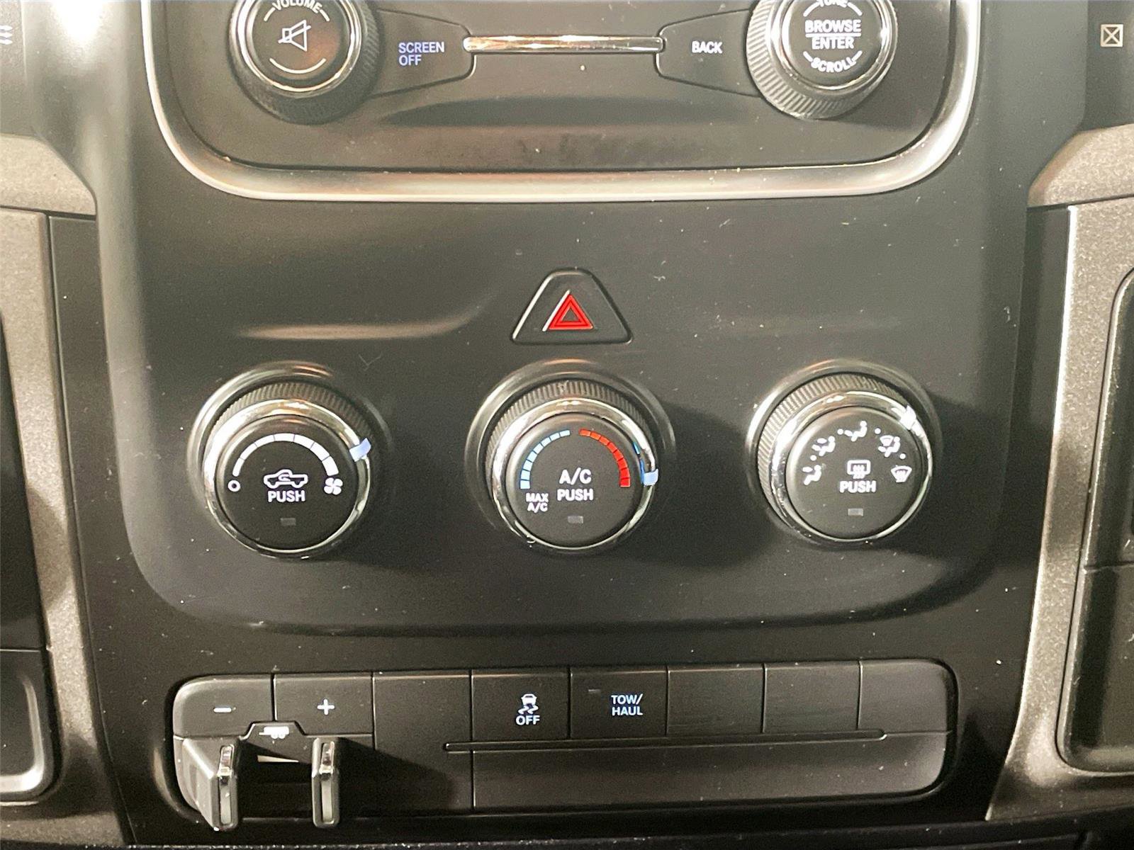 Used 2015 RAM 1500 Express image 9
