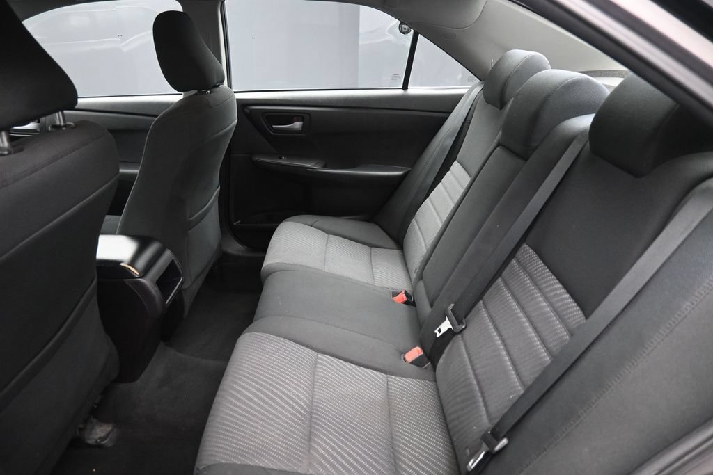 Used 2016 Toyota Camry LE FWD image 20