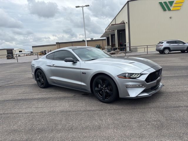 Used 2022 Ford Mustang GT Premium w/ Equipment Group 401A RWD image 3