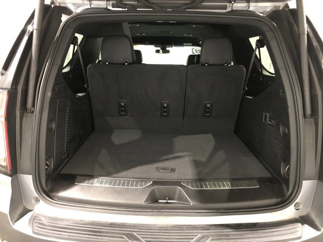 Certified 2022 Chevrolet Suburban RST w/ Sport Performance Package image 9