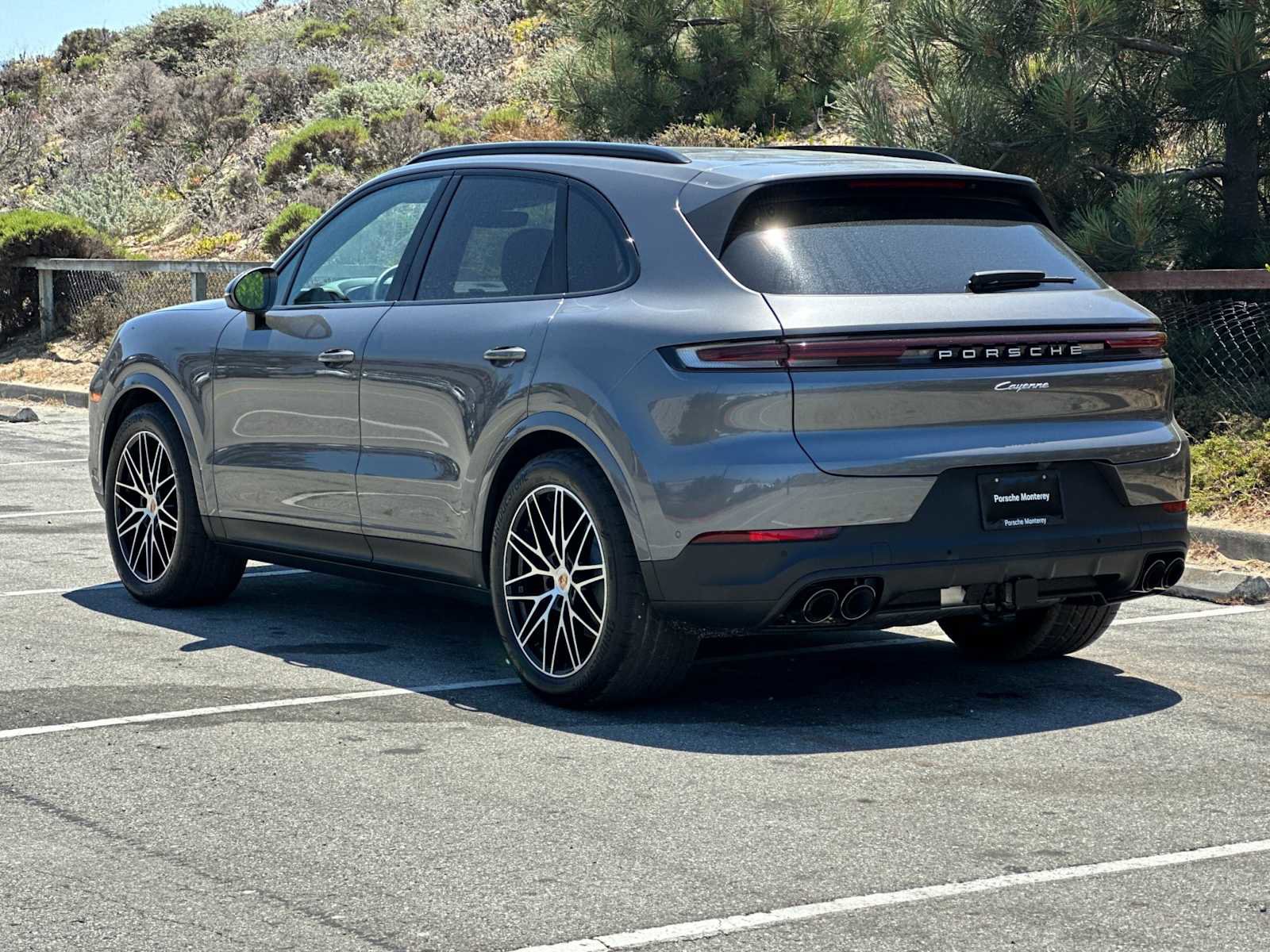 New 2025 Porsche Cayenne image 3