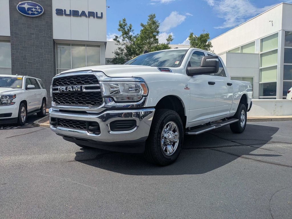 Used 2023 RAM 3500 Tradesman w/ Chrome Appearance Group AWD/4WD image 9