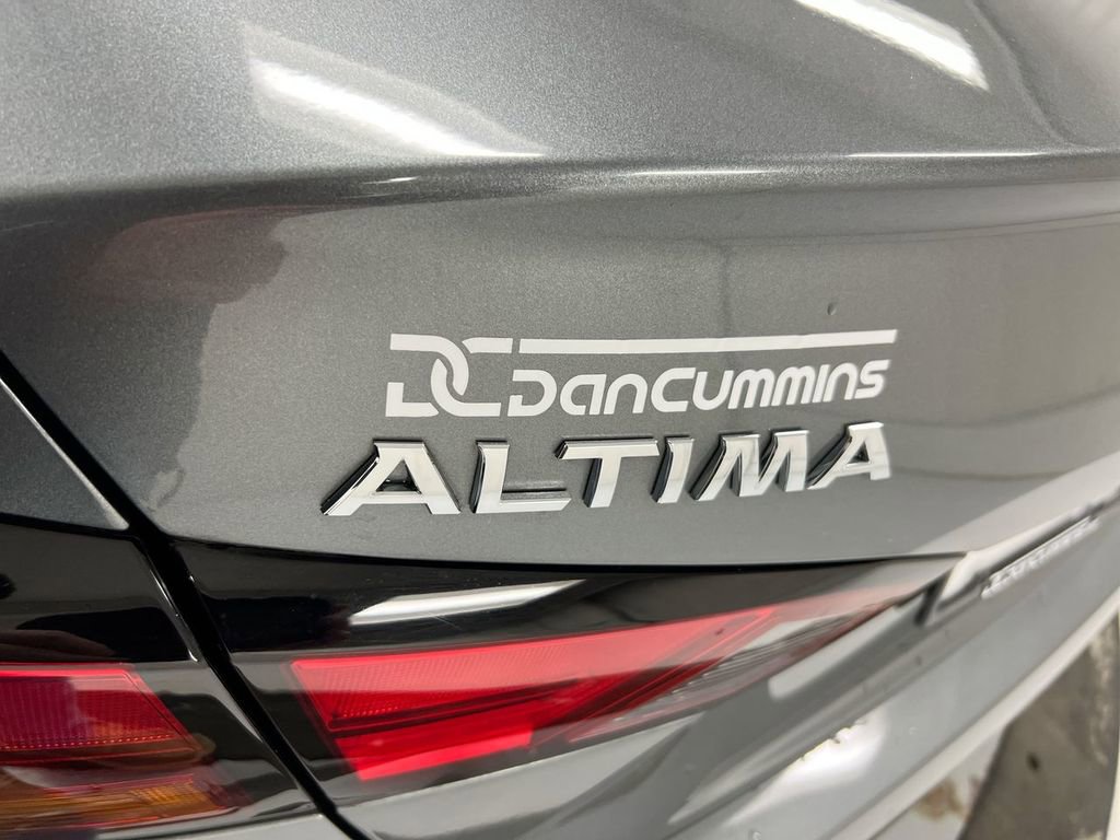 Used 2022 Nissan Altima 2.5 SV image 25