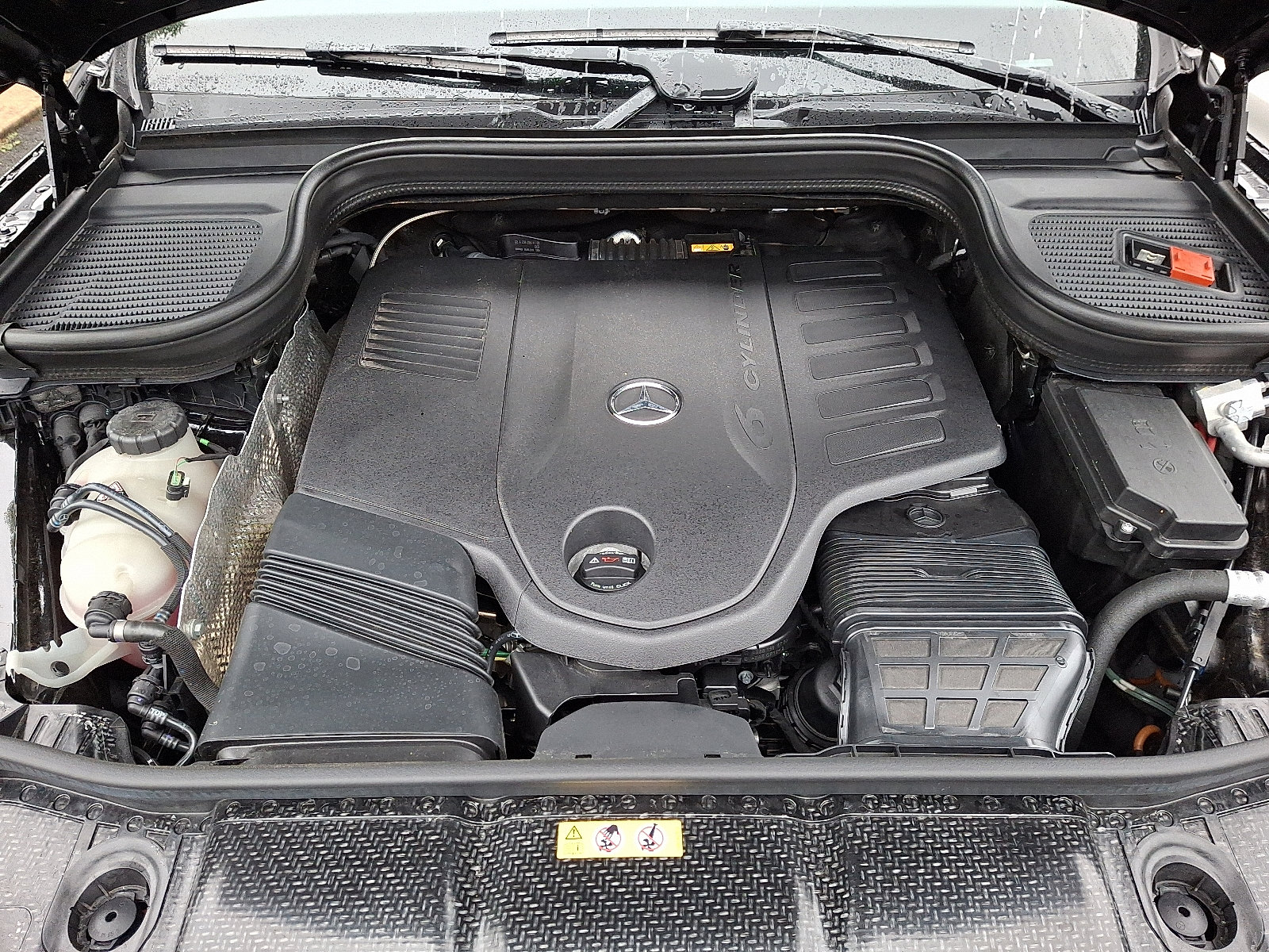 Used 2025 Mercedes-Benz GLS 450 4MATIC image 30