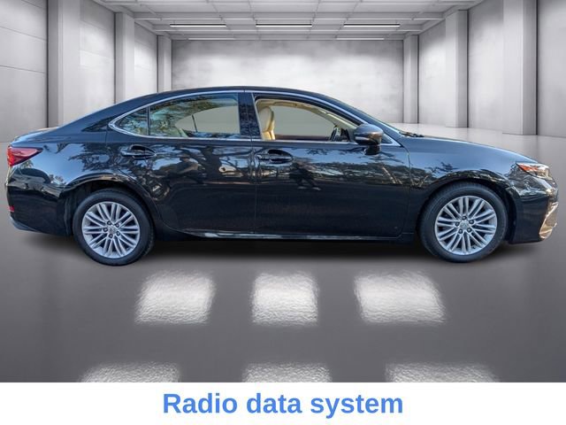 Used 2017 Lexus ES 350 w/ Premium Package image 5