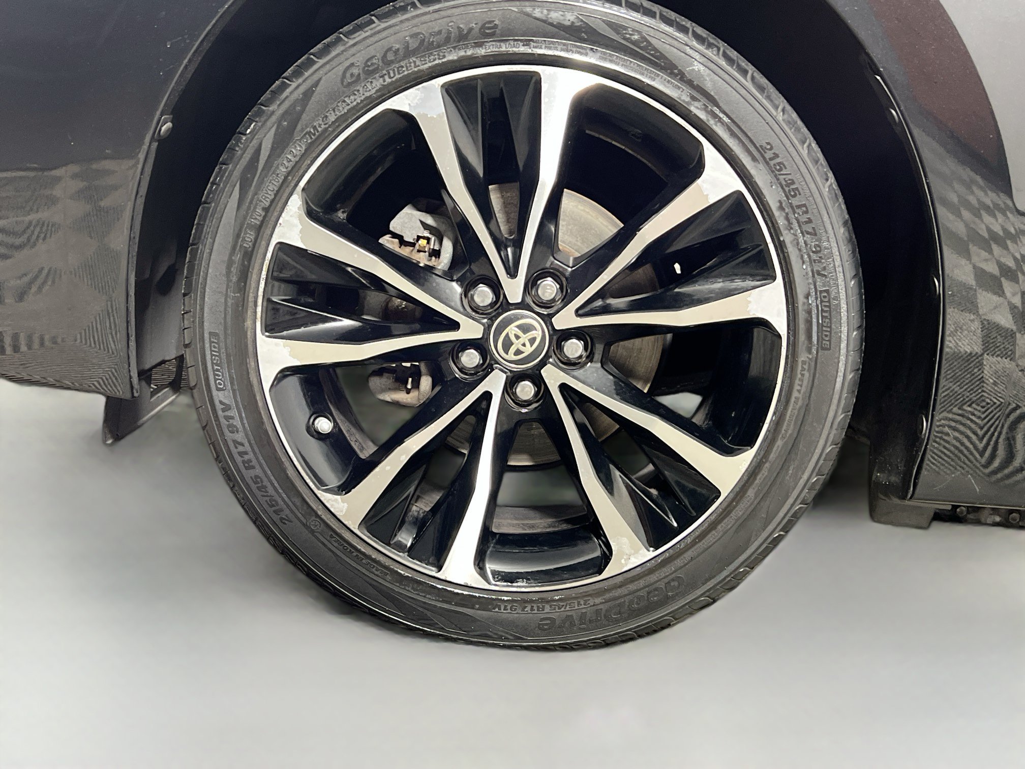 Used 2019 Toyota Corolla SE w/ SE Premium Package FWD image 14