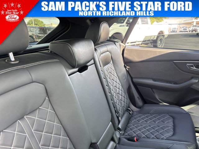 Used 2026 Audi SQ8 Premium Plus AWD/4WD image 16