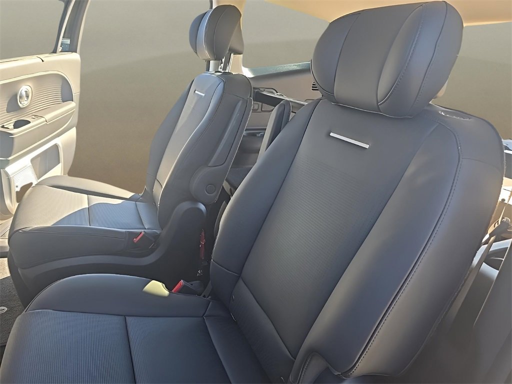 New 2026 Hyundai Ioniq 9 Limited image 14