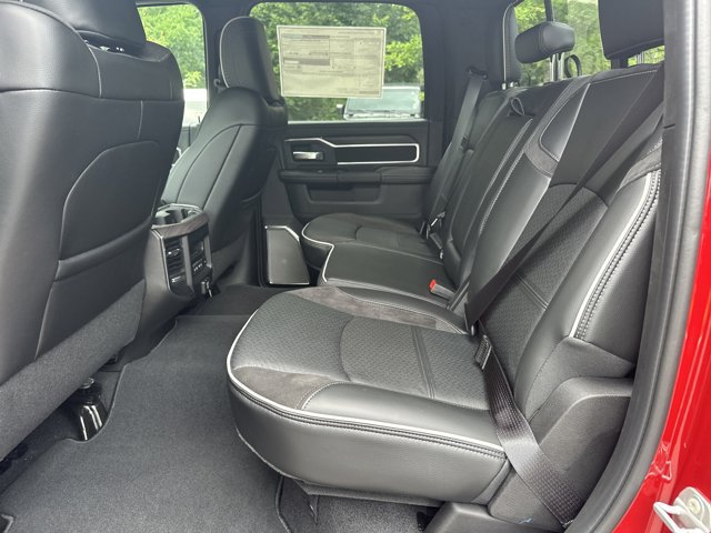 New 2026 RAM 2500 Laramie AWD/4WD image 21