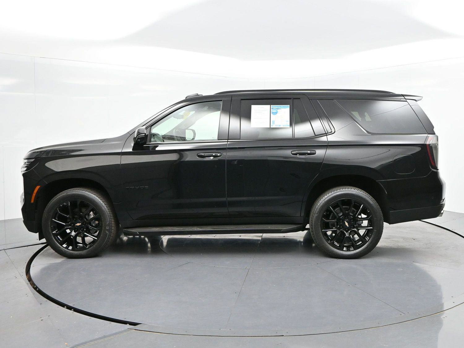 Used 2025 Chevrolet Tahoe RST w/ Advanced Technology Package image 4