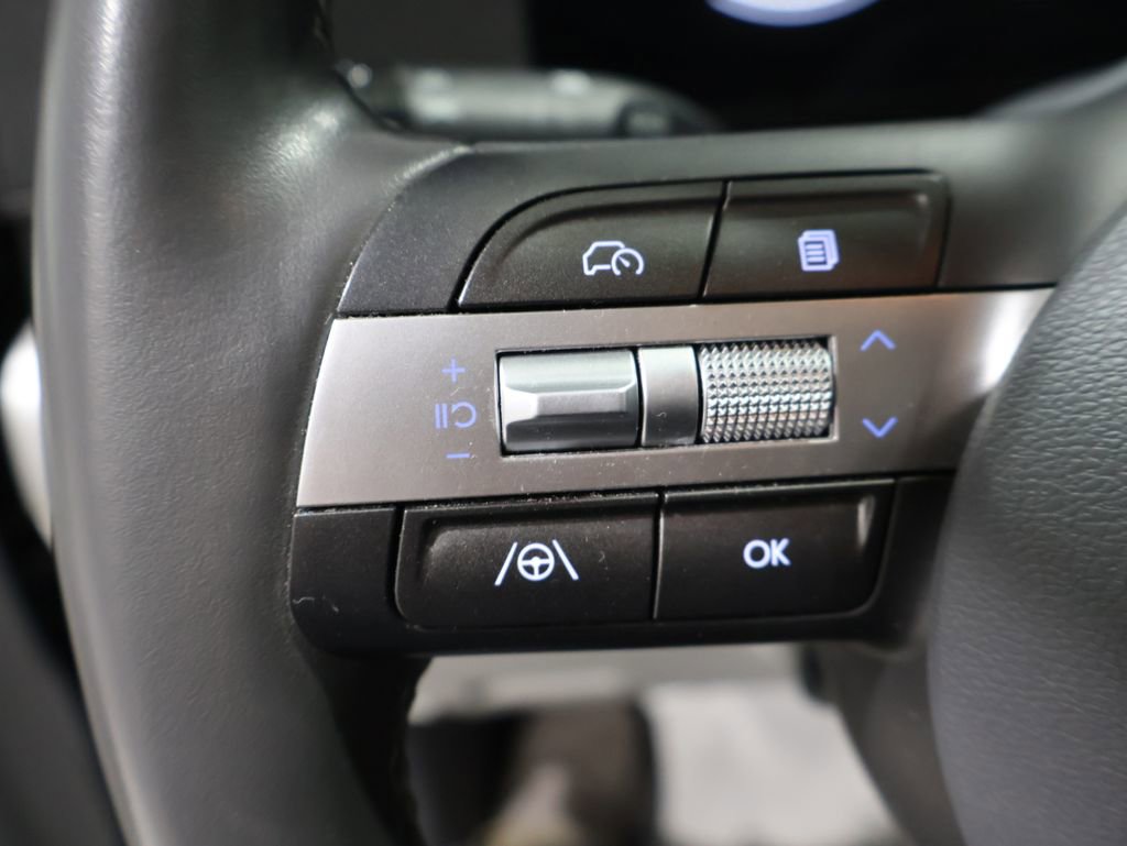 Used 2024 Hyundai Kona SEL image 31