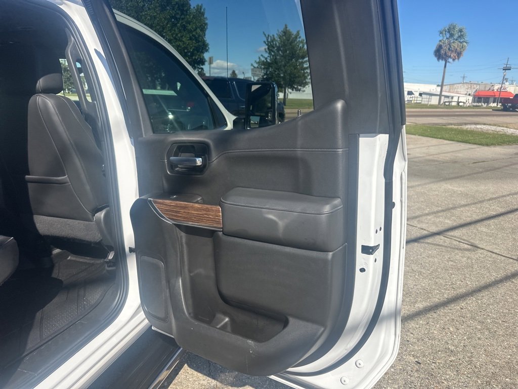 Used 2021 Chevrolet Silverado 1500 High Country w/ Technology Package image 14