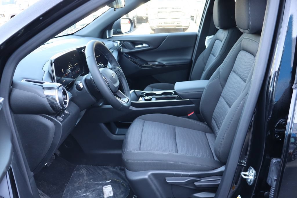 New 2027 Chevrolet Equinox LT w/ Midnight Edition FWD image 5