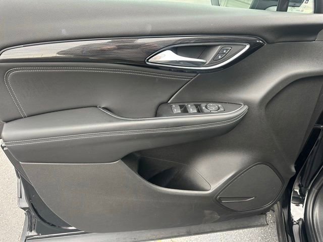 Used 2023 Buick Envision Preferred image 23