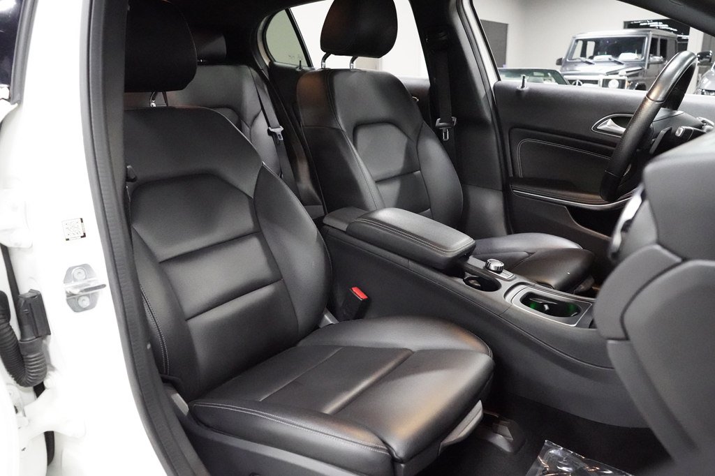 Used 2019 Mercedes-Benz GLA 250 w/ Convenience Package image 32