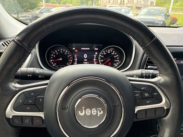 Used 2018 Jeep Compass Latitude w/ Popular Equipment Group AWD/4WD image 16