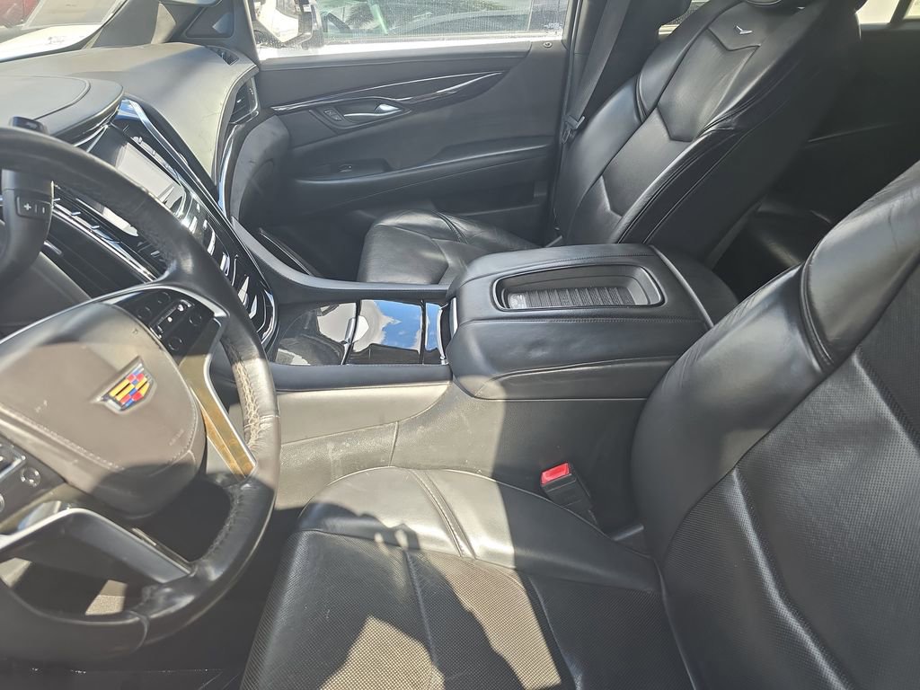 Used 2018 Cadillac Escalade Platinum image 9