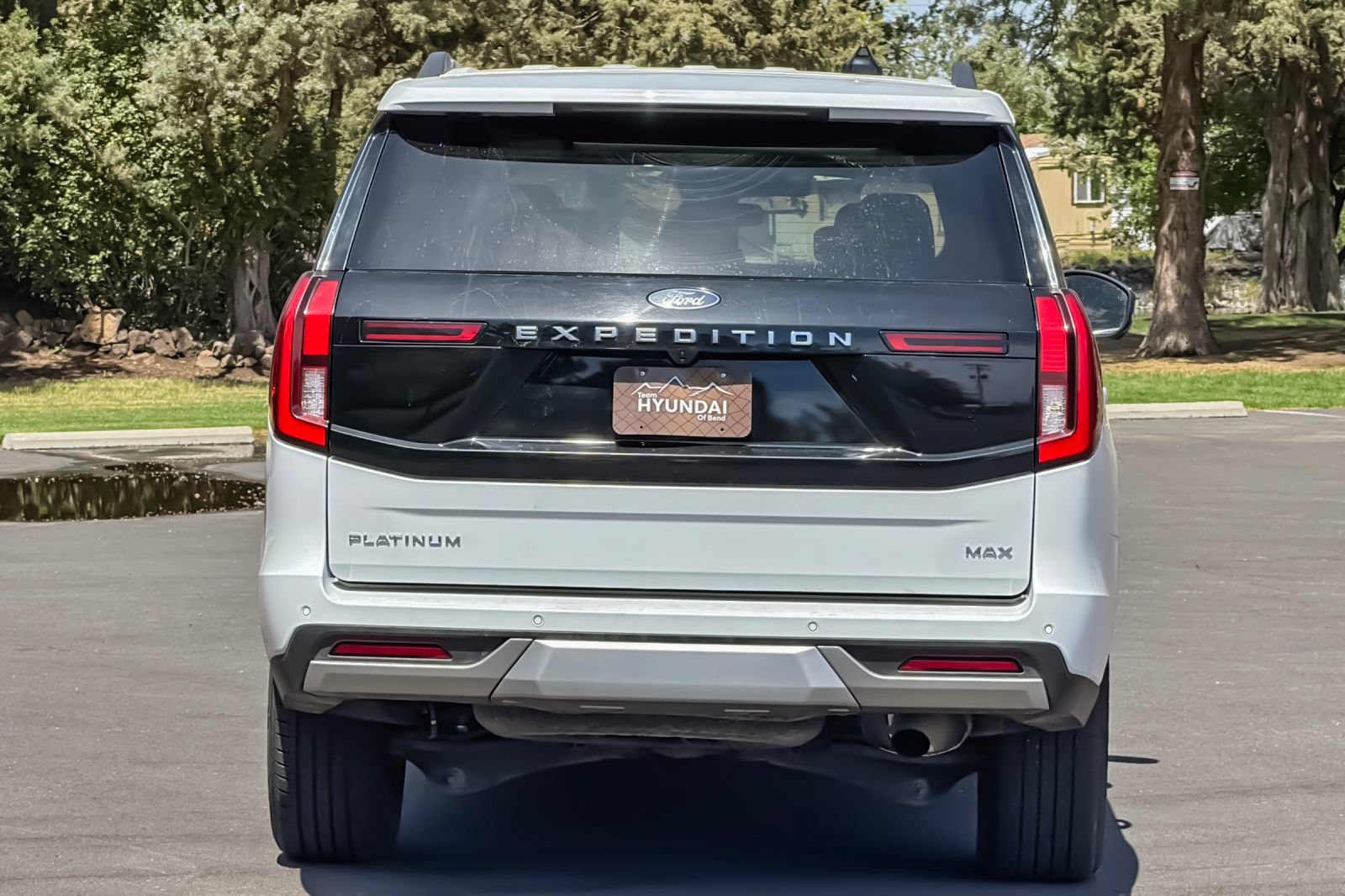 Used 2025 Ford Expedition Max Platinum AWD/4WD image 5