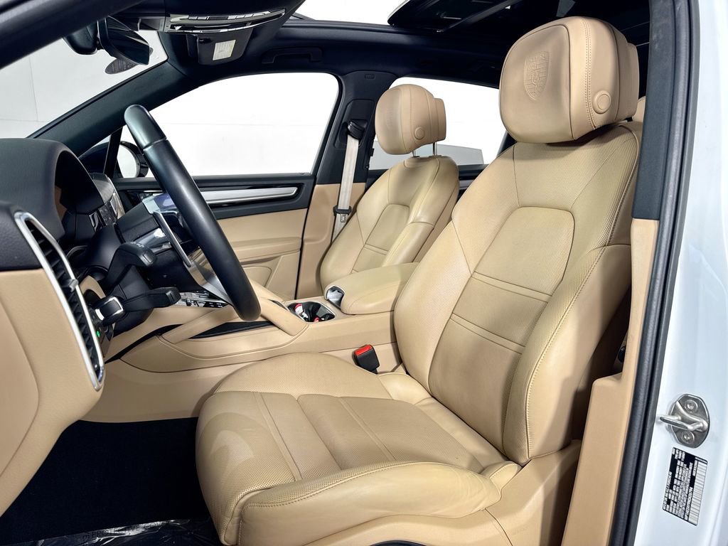 Used 2022 Porsche Cayenne E-Hybrid image 27